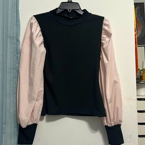 PRETTY LITTLE THINGS. Puff sleeve top